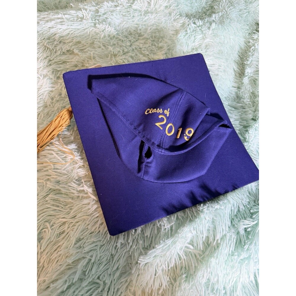 Disney Parks Mickey Ears Class Of 2019 Graduation Cap Tassel Sizs 57-59CM